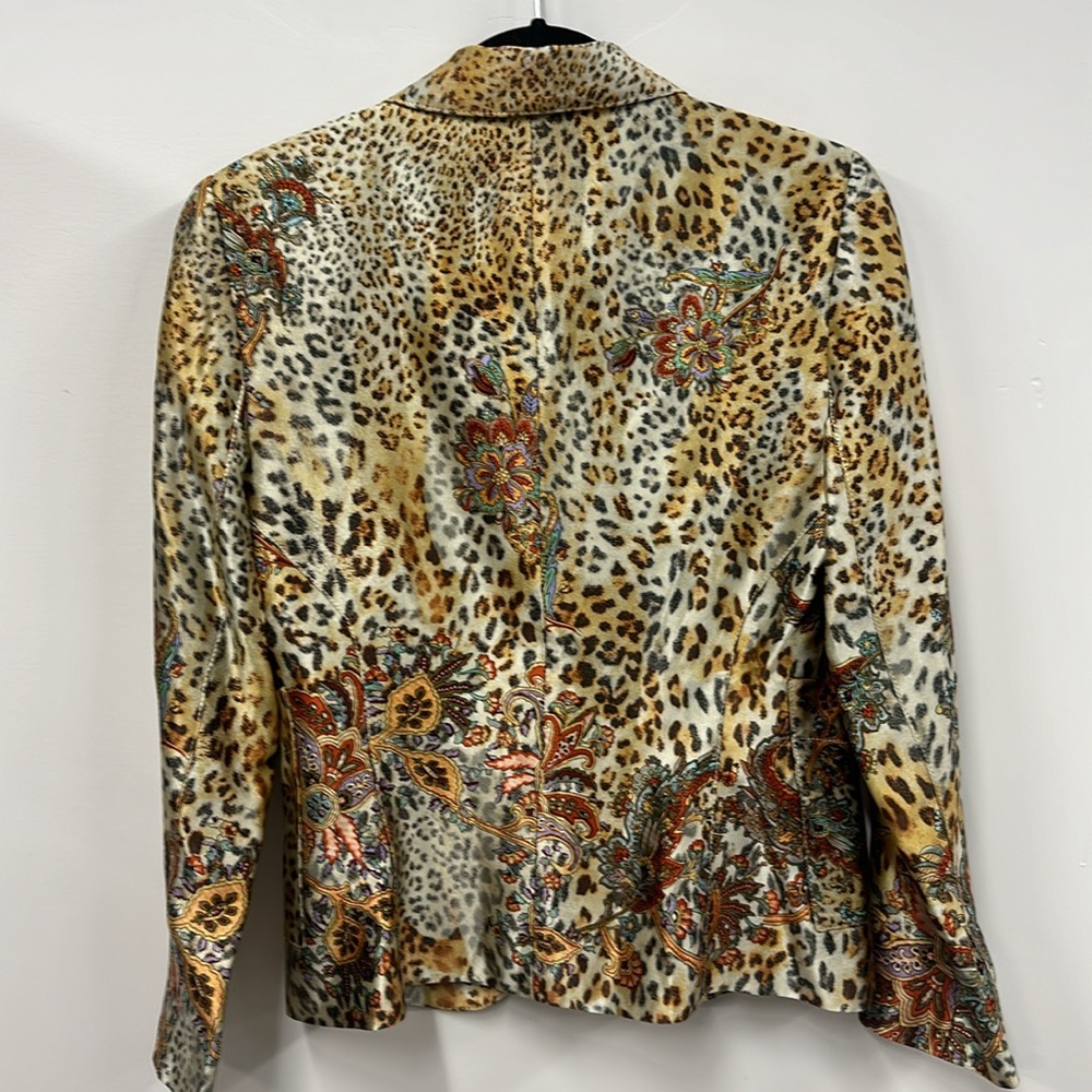 Alberto Makali Leopard Print Blazer with Rust Paisley Accents - Picture 8 of 8